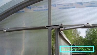 Välja maskiner för luftning av växthus Välja maskiner för luftning av växthus