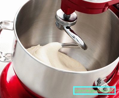Vad är skillnaden mellan en mixer och en mixer? Vad är skillnaden mellan en mixer och en mixer?