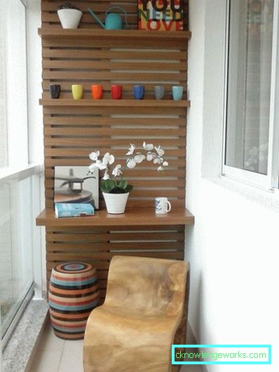 Hyllor på balkongen - 80 bilder av de bästa alternativen för bekväm design