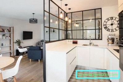 Design av kök-matsal-vardagsrum i lägenheten