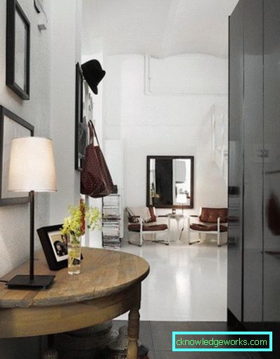 Design av en fyrkantig hall i lägenheten - riktiga foton Design av en fyrkantig hall i lägenheten - riktiga foton