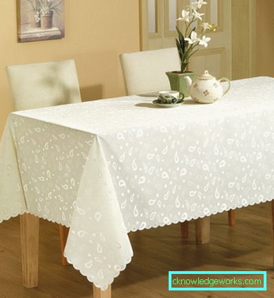 Cloth-oilcloth på bordet för köket Cloth-oilcloth på bordet för köket