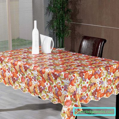 Cloth-oilcloth på bordet för köket Cloth-oilcloth på bordet för köket