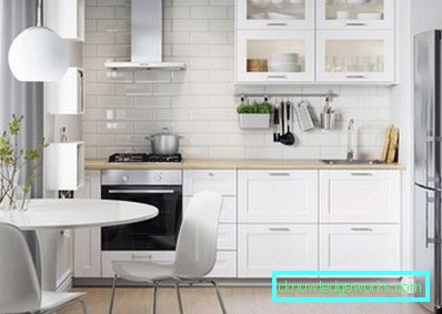 IKEA möbler för köket: bord och stolar IKEA möbler för köket: bord och stolar